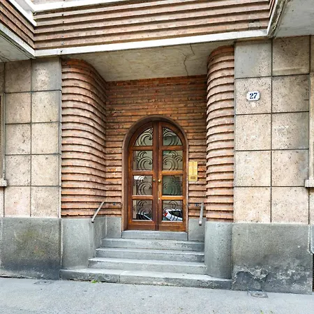 Your Place Arona Apartment